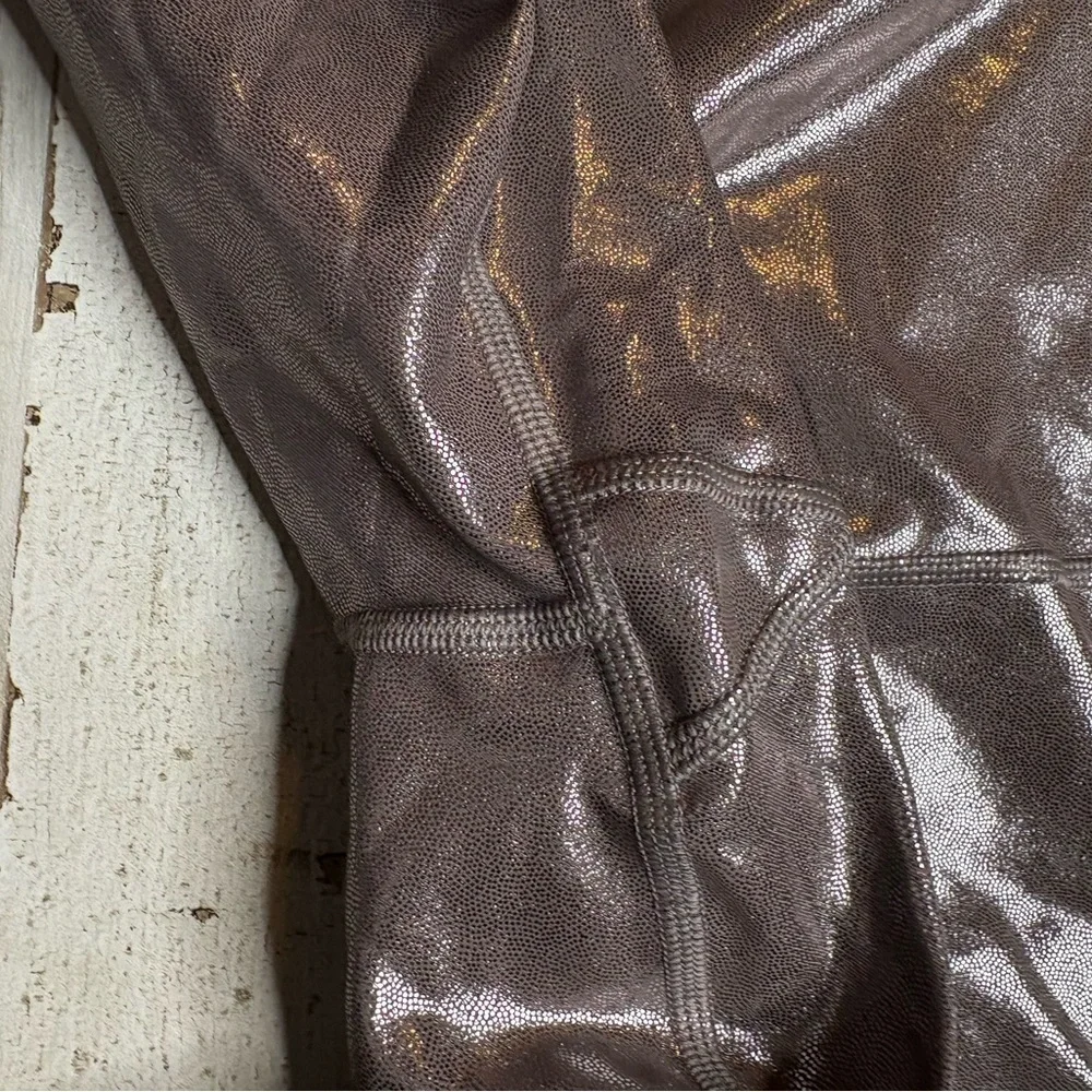 Old Navy Powersoft Extra High Rise Leggings Starry Sky Metallic Shine Sz 4X - Picture 8 of 9